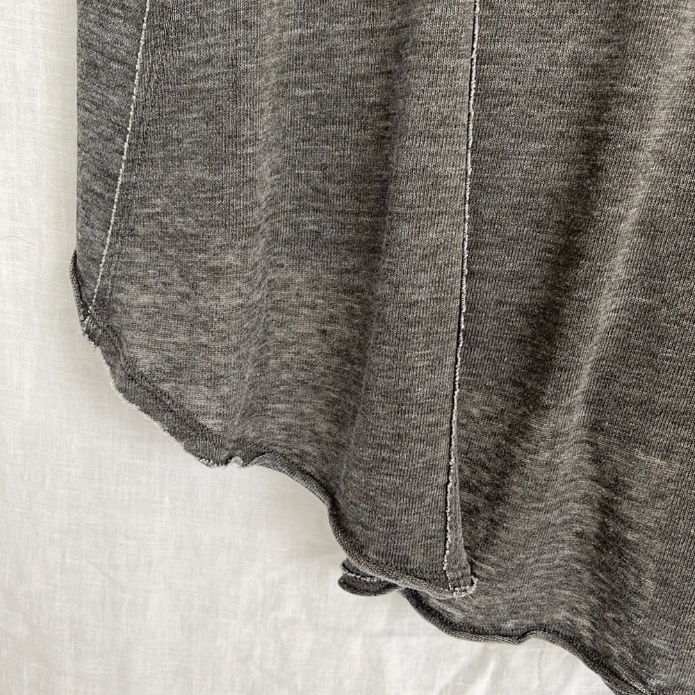 NWT Free People Gray V-Neck Women Top - Picture 4 of 11